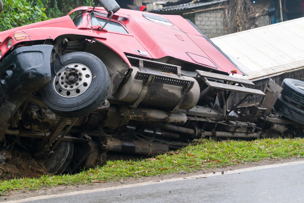 tractor-trailor-rolled-over-in-accident